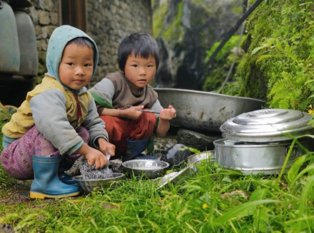 children of khumbu