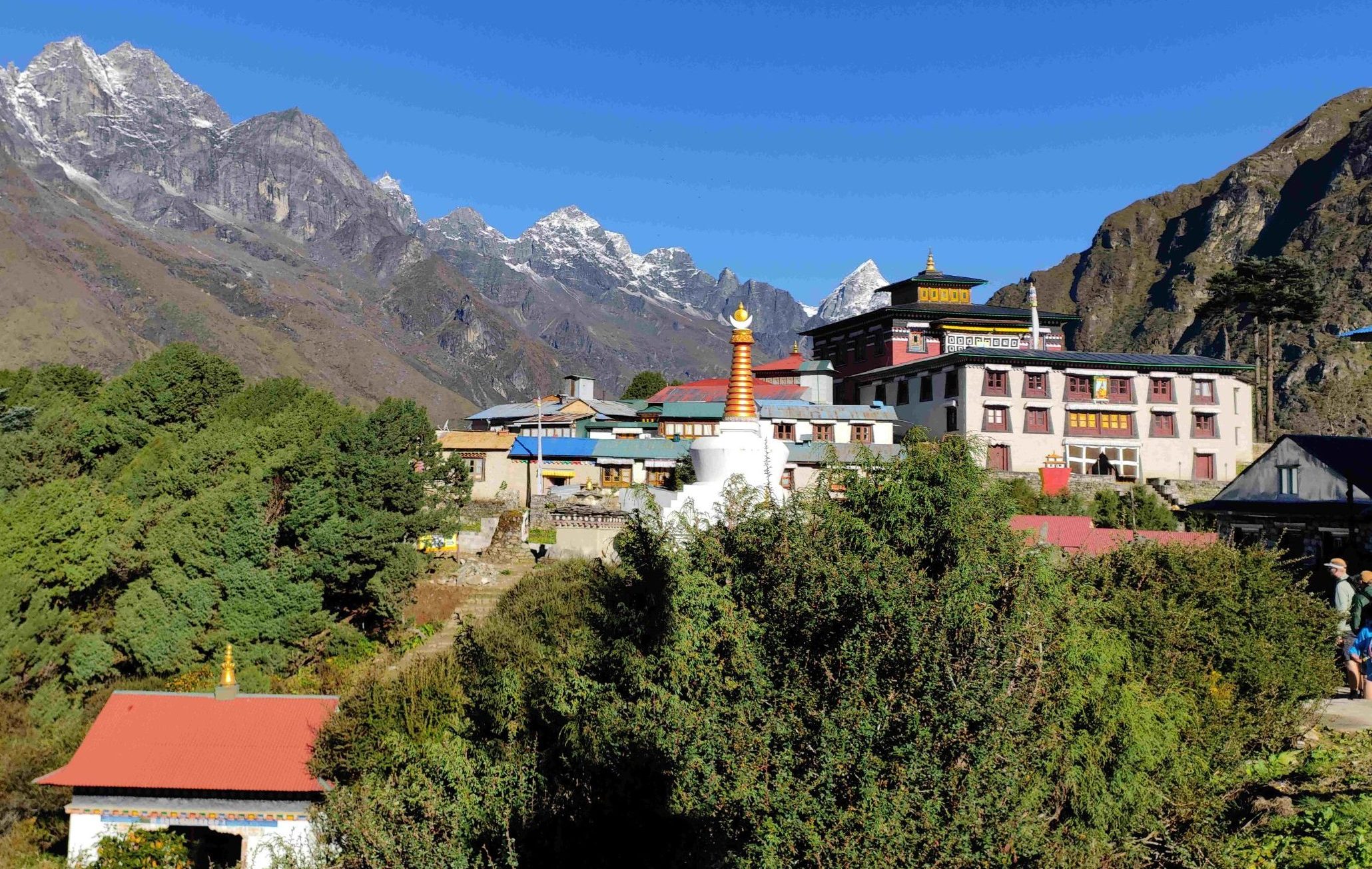 morning view of tengboche monastery in the everest region