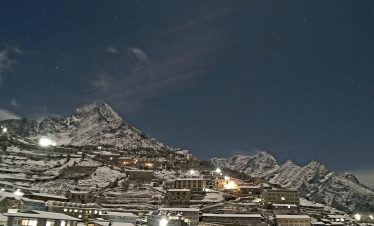 image of namche bazaar in the winter of the Everest region in Solukhumbu, Nepal