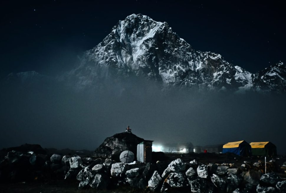 night view of mountain in the everest region